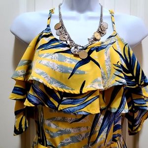 Yellow Jumpershort Size S 💛 NWOT